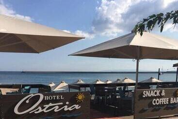 酒店 Ostria