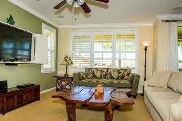 Nihilani 28c 2 Br Condo