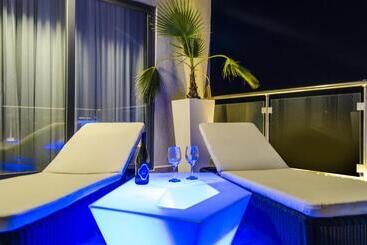 Paramount Bay Penthouse