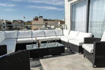 Paramount Bay Penthouse
