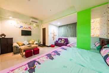 پانسیون Love Night Market Inn