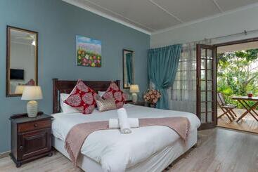Пансион Zesty Guesthouse
