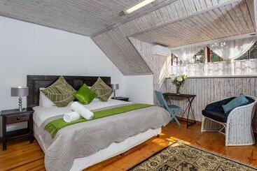 Пансион Zesty Guesthouse