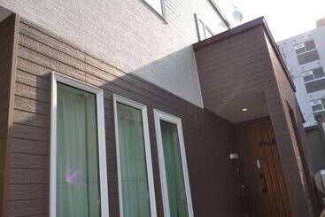 Erry S Guesthouse Sapporo   Hostel