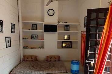 هتل Arya Haveli