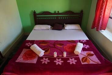 هتل Arya Haveli