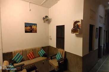 هتل Arya Haveli