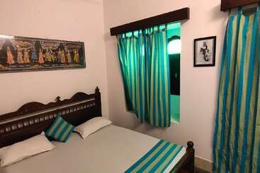 هتل Arya Haveli