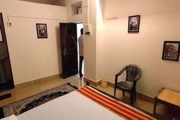 هتل Arya Haveli