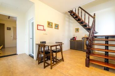 هتل Butchard Villas