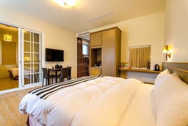 هتل Butchard Villas