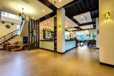 هتل Butchard Villas