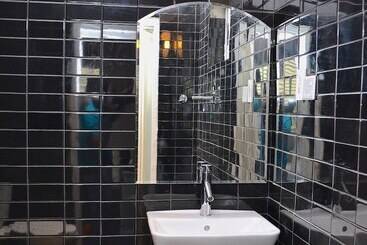 هتل Ivoire Guest House
