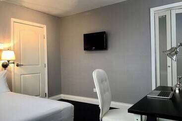 هتل Ivoire Guest House