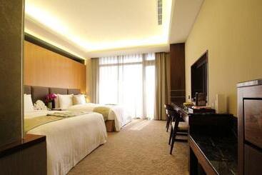 هتل Fuli Hot Spring Resort