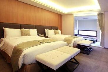 هتل Fuli Hot Spring Resort