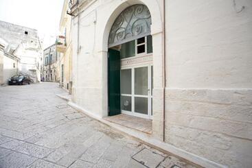 Ostello Dei Sassi   Matera Hostels