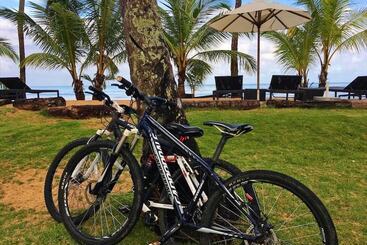 استراحتگاه Coson Bay