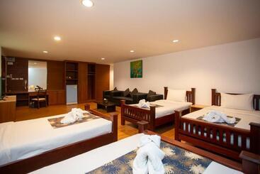 Sea Paradise Hotel Sattahip