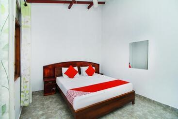 هتل Airport Green View Resort