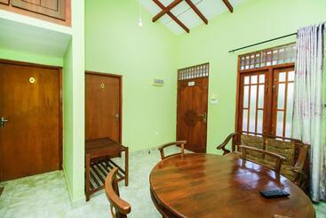 هتل Airport Green View Resort