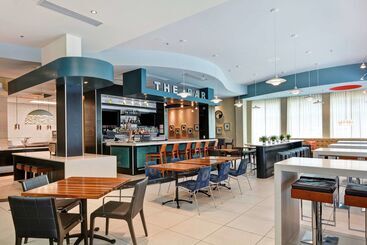 هتل Hilton Garden Inn Raleigh /crabtree Valley