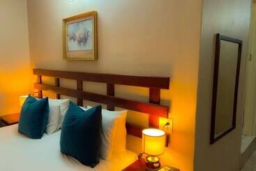 هتل Mopani Lodge