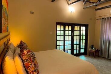 هتل Mopani Lodge