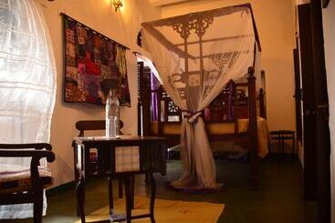 هتل Shaba Boutique