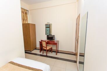 هتل The Mirror