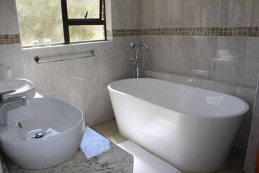 پانسیون Botleng Guest House