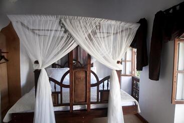 پانسیون Hiliki House