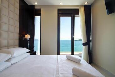 Shine Residence