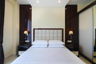 Shine Residence