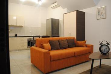 Shine Residence