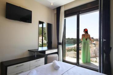 Shine Residence