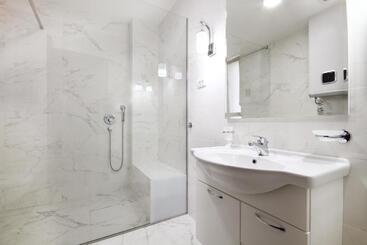 Shine Residence