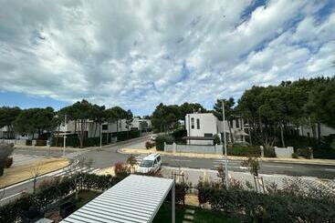 Valamar Residence Apartment With Balcony - Maminas
