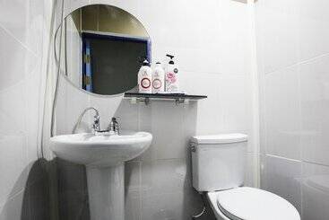 W Mini Hotel Hostel