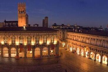 تختخواب و صبحانه Bologna Center Town