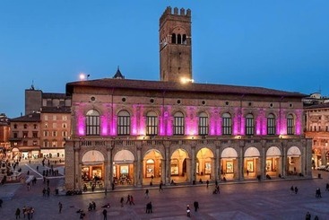 تختخواب و صبحانه Bologna Center Town