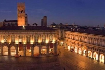 تختخواب و صبحانه Bologna Center Town