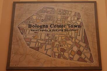 تختخواب و صبحانه Bologna Center Town