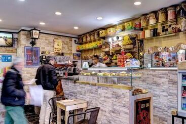 تختخواب و صبحانه Hostel Agata