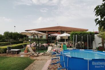 تختخواب و صبحانه Villa Rosa