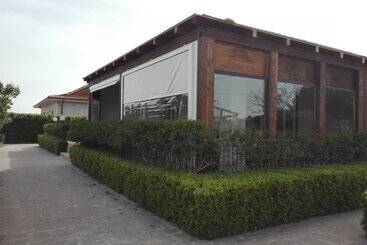 تختخواب و صبحانه Villa Rosa