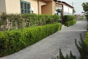 تختخواب و صبحانه Villa Rosa