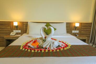 هتل Argya Santi Resort