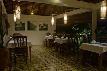 هتل Battambang Resort