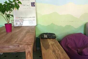 هتل Hostel 24